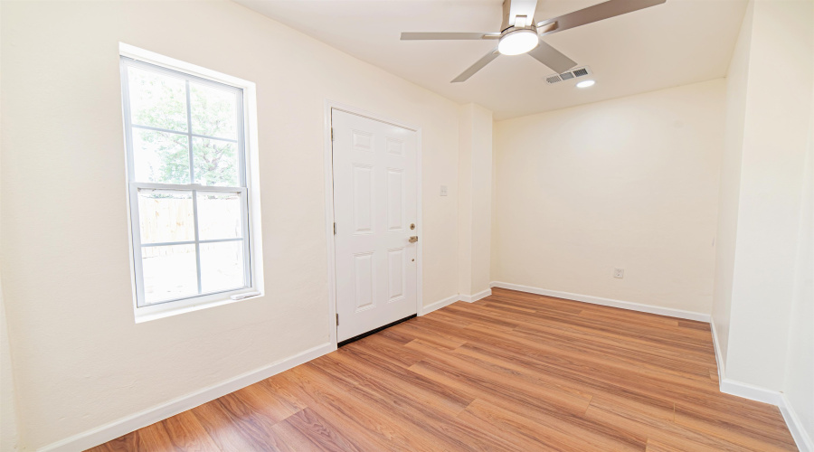 2218 Burnside St, Laredo, Texas 78040, ,Multi-family,For Sale,2218 Burnside St,20263739