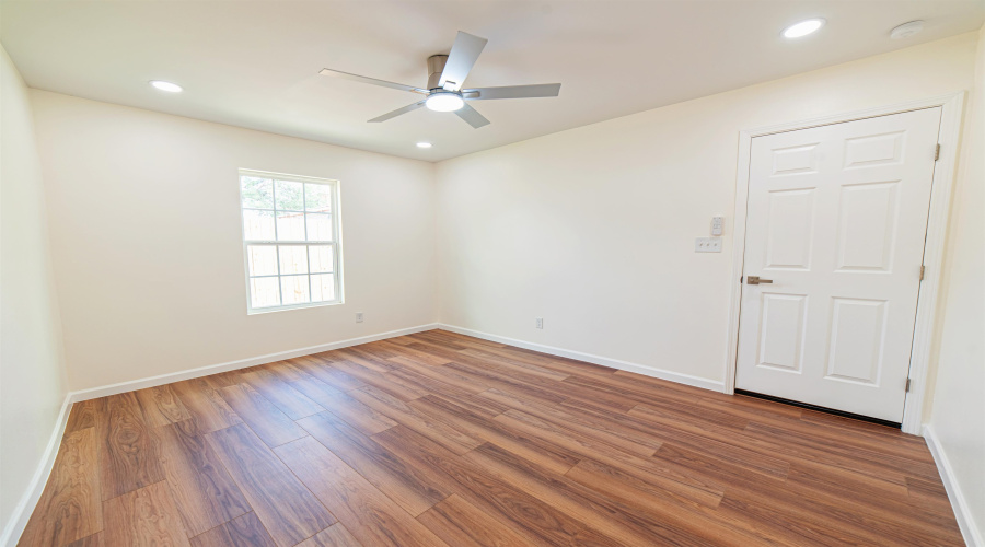 2218 Burnside St, Laredo, Texas 78040, ,Multi-family,For Sale,2218 Burnside St,20263739