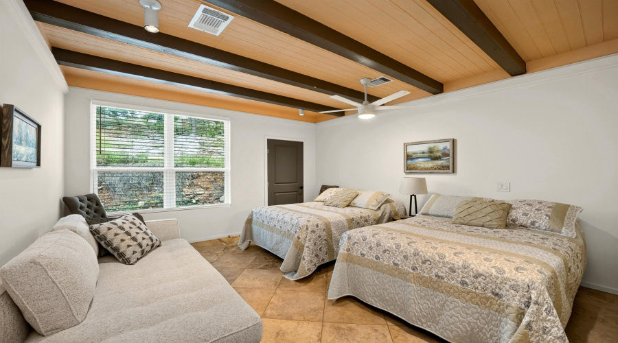 320 Upper Cibolo Creek Rd., Boerne, Texas 78006, 4 Bedrooms Bedrooms, 9 Rooms Rooms,5 BathroomsBathrooms,Residential,For Sale,320 Upper Cibolo Creek Rd.,20263728