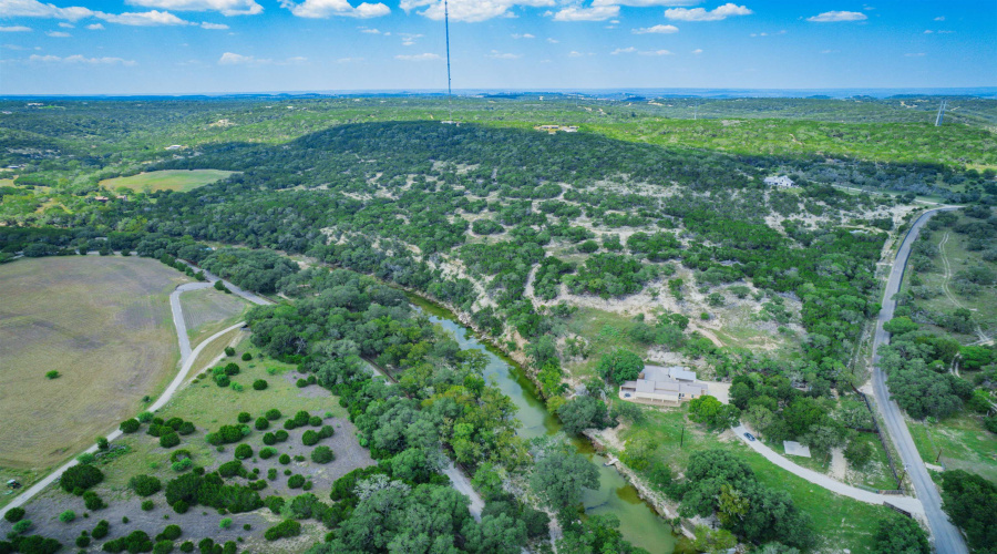 320 Upper Cibolo Creek Rd., Boerne, Texas 78006, 4 Bedrooms Bedrooms, 9 Rooms Rooms,5 BathroomsBathrooms,Residential,For Sale,320 Upper Cibolo Creek Rd.,20263728