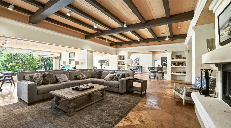 320 Upper Cibolo Creek Rd., Boerne, Texas 78006, 4 Bedrooms Bedrooms, 9 Rooms Rooms,5 BathroomsBathrooms,Residential,For Sale,320 Upper Cibolo Creek Rd.,20263728