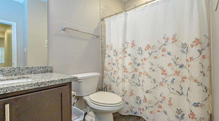 5414 St. Francis, Laredo, Texas 78046, 4 Bedrooms Bedrooms, 6 Rooms Rooms,2 BathroomsBathrooms,Residential,For Rent,5414 St. Francis,20263729