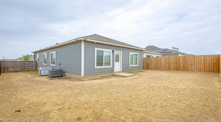 5414 St. Francis, Laredo, Texas 78046, 4 Bedrooms Bedrooms, 6 Rooms Rooms,2 BathroomsBathrooms,Residential,For Rent,5414 St. Francis,20263729