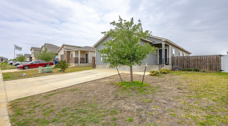 5414 St. Francis, Laredo, Texas 78046, 4 Bedrooms Bedrooms, 6 Rooms Rooms,2 BathroomsBathrooms,Residential,For Rent,5414 St. Francis,20263729