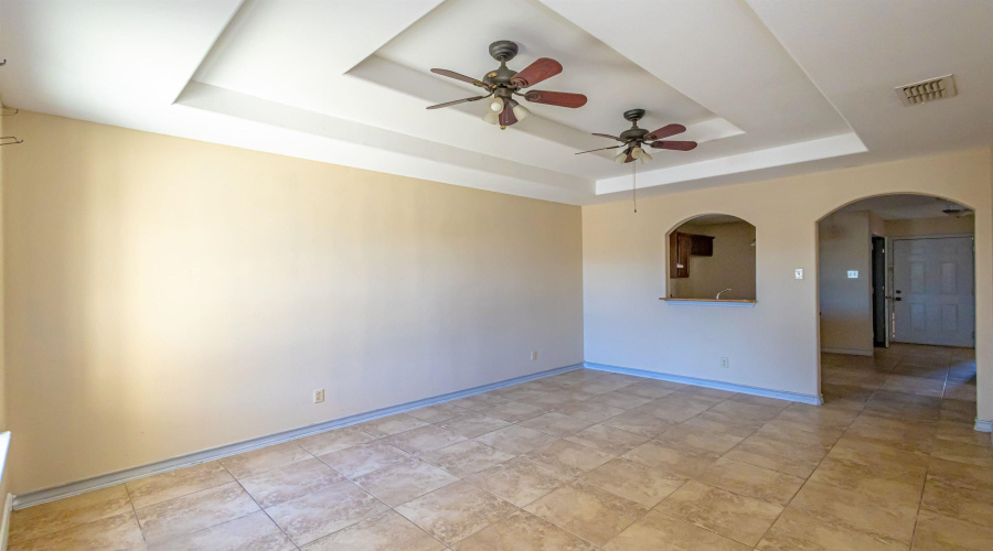 4416 Wild Flower Ave, Laredo, Texas 78045, 3 Bedrooms Bedrooms, 5 Rooms Rooms,2 BathroomsBathrooms,Residential,For Rent,4416 Wild Flower Ave,20263731