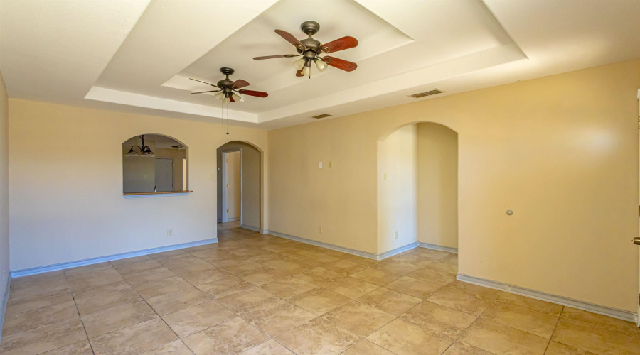 4416 Wild Flower Ave, Laredo, Texas 78045, 3 Bedrooms Bedrooms, 5 Rooms Rooms,2 BathroomsBathrooms,Residential,For Rent,4416 Wild Flower Ave,20263731