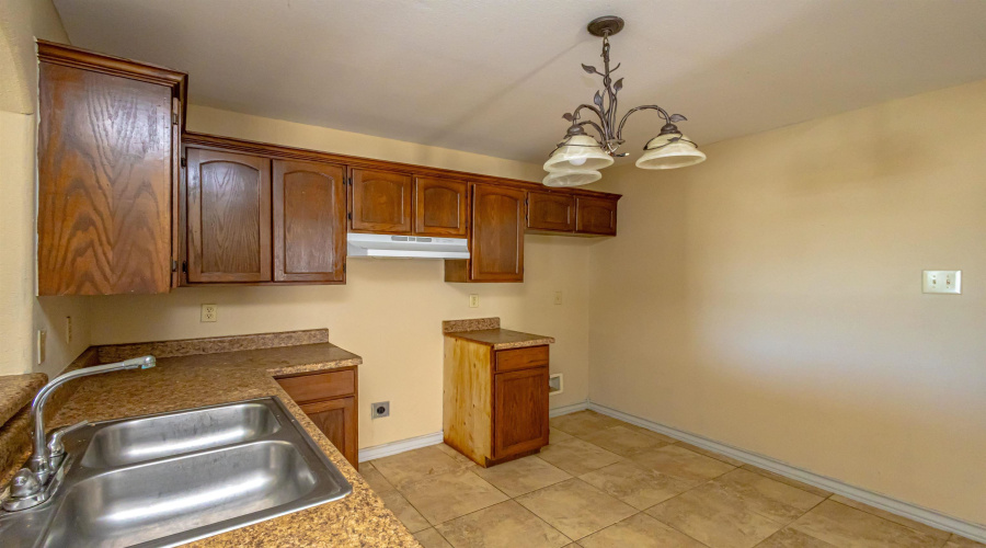4416 Wild Flower Ave, Laredo, Texas 78045, 3 Bedrooms Bedrooms, 5 Rooms Rooms,2 BathroomsBathrooms,Residential,For Rent,4416 Wild Flower Ave,20263731