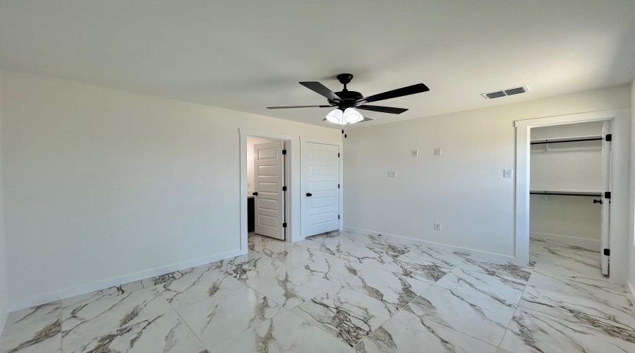 1628 Bilbao Dr., Laredo, Texas 78046, 3 Bedrooms Bedrooms, 5 Rooms Rooms,2 BathroomsBathrooms,Residential,For Rent,1628 Bilbao Dr.,20263732