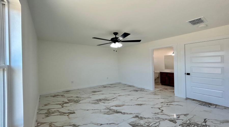 1628 Bilbao Dr., Laredo, Texas 78046, 3 Bedrooms Bedrooms, 5 Rooms Rooms,2 BathroomsBathrooms,Residential,For Rent,1628 Bilbao Dr.,20263732