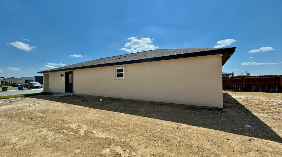 1628 Bilbao Dr., Laredo, Texas 78046, 3 Bedrooms Bedrooms, 5 Rooms Rooms,2 BathroomsBathrooms,Residential,For Rent,1628 Bilbao Dr.,20263732