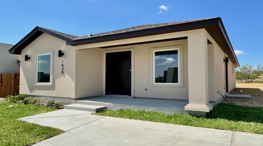 1628 Bilbao Dr., Laredo, Texas 78046, 3 Bedrooms Bedrooms, 5 Rooms Rooms,2 BathroomsBathrooms,Residential,For Rent,1628 Bilbao Dr.,20263732