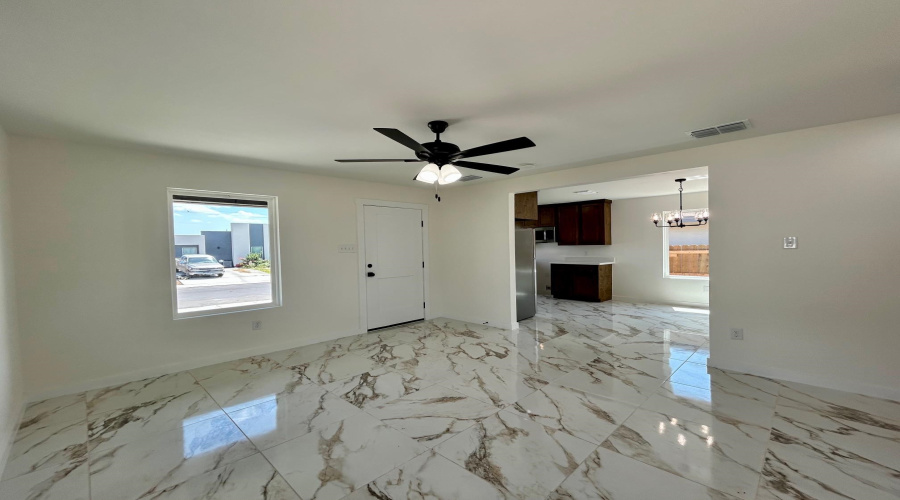 1628 Bilbao Dr., Laredo, Texas 78046, 3 Bedrooms Bedrooms, 5 Rooms Rooms,2 BathroomsBathrooms,Residential,For Rent,1628 Bilbao Dr.,20263732