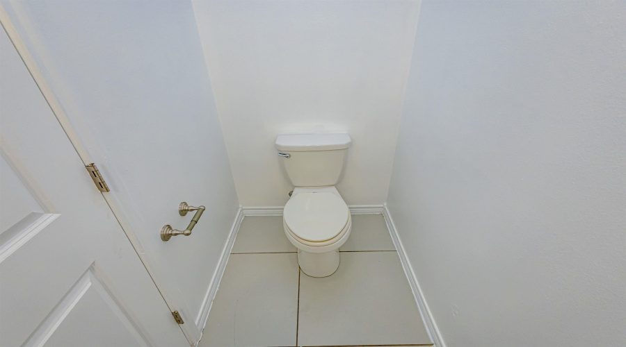 216 John Irving Dr., Laredo, Texas 78041, 3 Bedrooms Bedrooms, 7 Rooms Rooms,2 BathroomsBathrooms,Residential,For Sale,216 John Irving Dr.,20263733