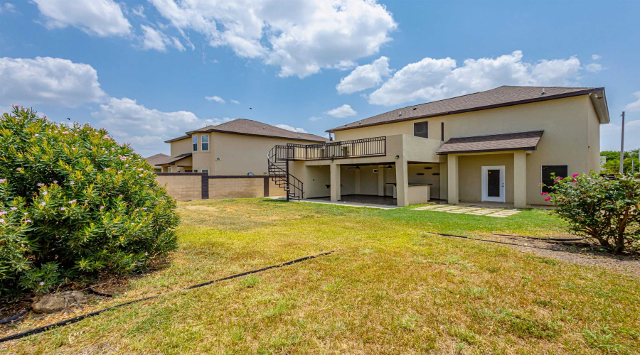 216 John Irving Dr., Laredo, Texas 78041, 3 Bedrooms Bedrooms, 7 Rooms Rooms,2 BathroomsBathrooms,Residential,For Sale,216 John Irving Dr.,20263733
