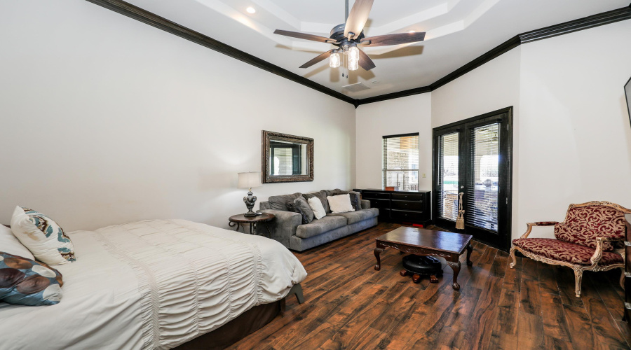 570 Well Ln, Laredo, Texas 78045, 3 Bedrooms Bedrooms, 4 Rooms Rooms,2 BathroomsBathrooms,Residential,For Sale,570 Well Ln,20263734