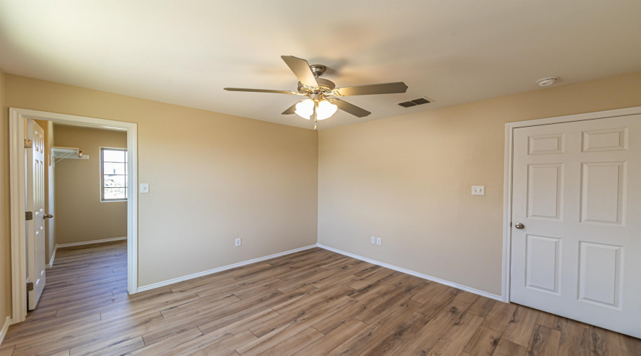 for privacy purposes tenants personal items removed from pictures