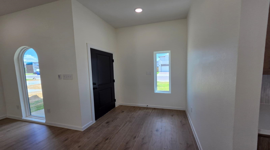 1514 Cincho St., Laredo, Texas 78046, 4 Bedrooms Bedrooms, 8 Rooms Rooms,2 BathroomsBathrooms,Residential,For Sale,1514 Cincho St.,20263737