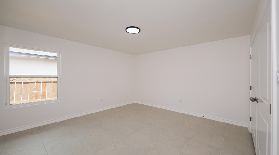 1510 Latigo Loop, Laredo, Texas 78046, 3 Bedrooms Bedrooms, 6 Rooms Rooms,2 BathroomsBathrooms,Residential,For Sale,1510 Latigo Loop,20263738