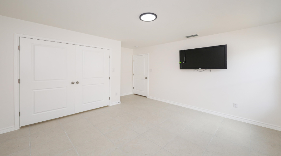 1510 Latigo Loop, Laredo, Texas 78046, 3 Bedrooms Bedrooms, 6 Rooms Rooms,2 BathroomsBathrooms,Residential,For Sale,1510 Latigo Loop,20263738