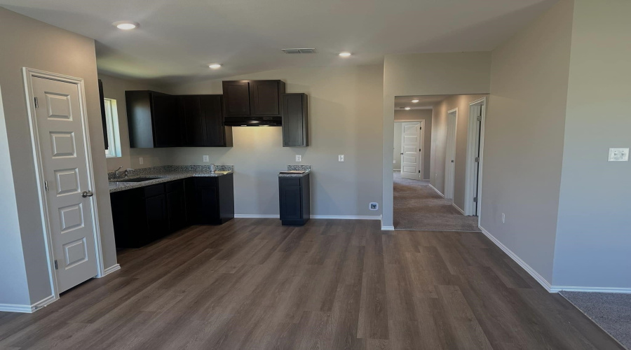 5737 St. Dominic, Laredo, Texas 78046-0000, 4 Bedrooms Bedrooms, 6 Rooms Rooms,2 BathroomsBathrooms,Residential,For Rent,5737 St. Dominic,20263742