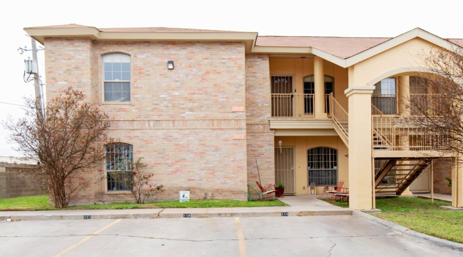 9903 Crystal Ct, Laredo, Texas 78045, 2 Bedrooms Bedrooms, 4 Rooms Rooms,2 BathroomsBathrooms,Residential,For Rent,9903 Crystal Ct,20260489