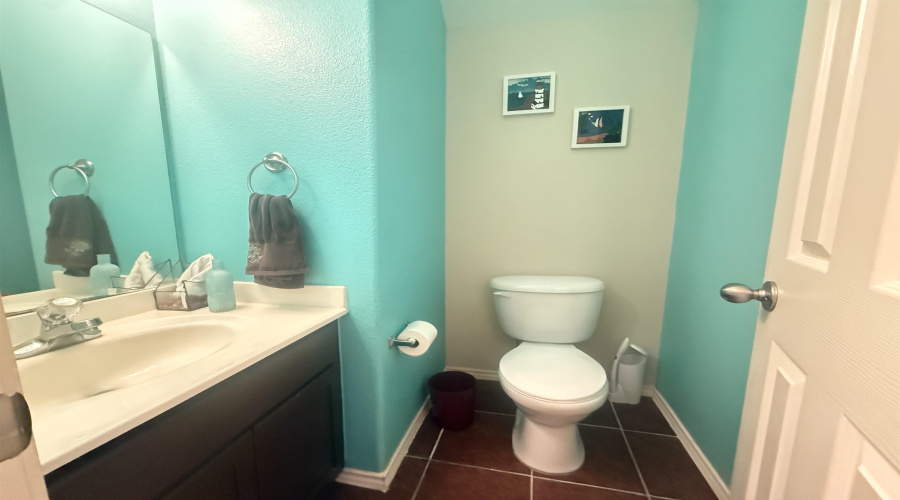 820 Rivera Way, Laredo, Texas 78043, 3 Bedrooms Bedrooms, 6 Rooms Rooms,2 BathroomsBathrooms,Residential,For Sale,820 Rivera Way,20260643