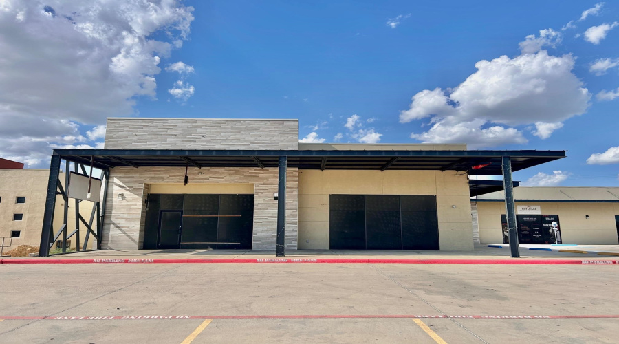 2324 Jacaman Rd, Laredo, Texas 78041, 1 Room Rooms,2 BathroomsBathrooms,Commercial retail/office,For Rent,2324 Jacaman Rd,20263751