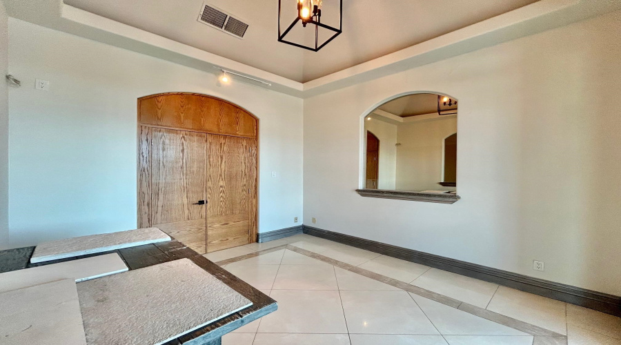 315 Calle Del Norte, Laredo, Texas 78041-0000, 1 Room Rooms,2 BathroomsBathrooms,Commercial retail/office,For Rent,315 Calle Del Norte,20263755