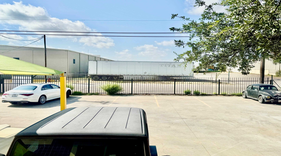 8370 San Gabriel Dr, Laredo, Texas 78041, ,Land,For Rent,8370 San Gabriel Dr,20263753