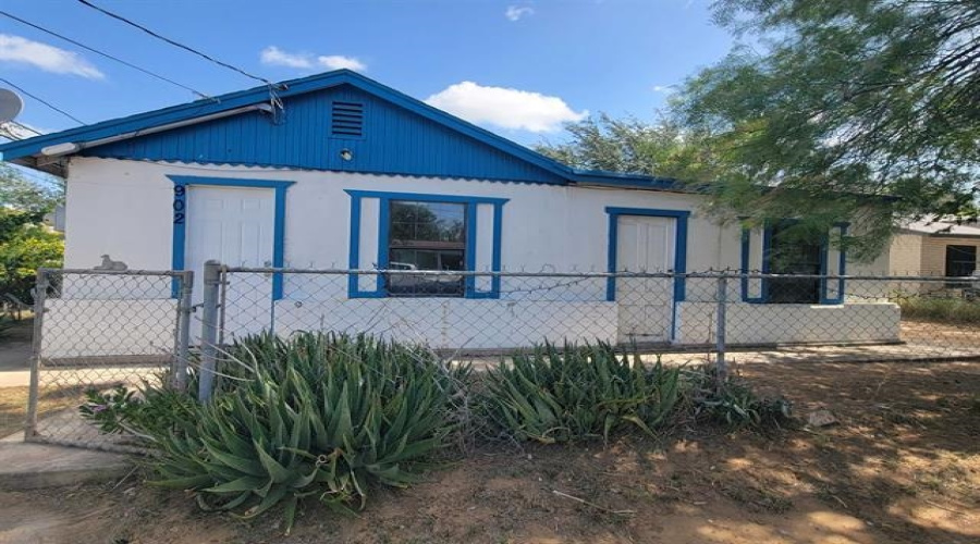 3607 Tilden Ave, LAREDO, Texas 78040, ,Multi-family,For Sale,3607 Tilden Ave,20263743