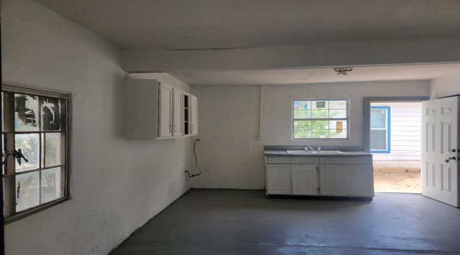 3607 Tilden Ave, LAREDO, Texas 78040, ,Multi-family,For Sale,3607 Tilden Ave,20263743