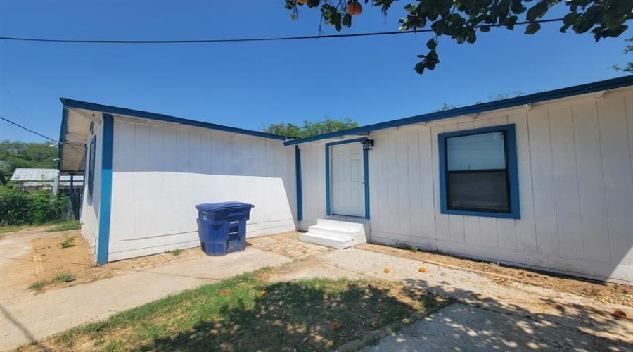 3607 Tilden Ave, LAREDO, Texas 78040, ,Multi-family,For Sale,3607 Tilden Ave,20263743