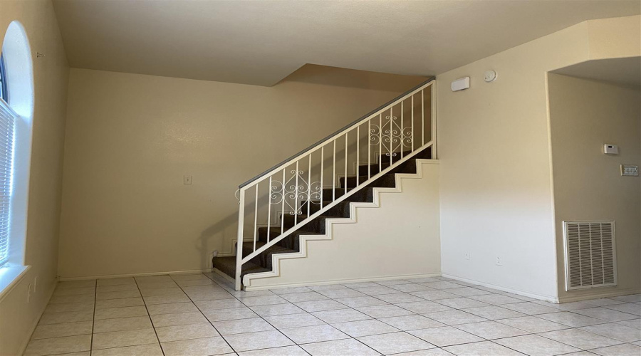 4101 Tilden Ave, LAREDO, Texas 78041, 2 Bedrooms Bedrooms, 5 Rooms Rooms,2 BathroomsBathrooms,Residential,For Rent,4101 Tilden Ave,20263747
