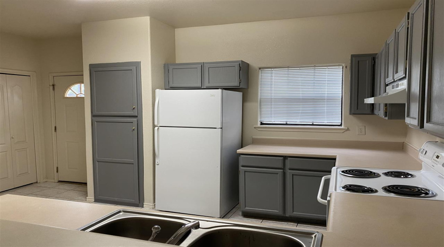 4101 Tilden Ave, LAREDO, Texas 78041, 2 Bedrooms Bedrooms, 5 Rooms Rooms,2 BathroomsBathrooms,Residential,For Rent,4101 Tilden Ave,20263747