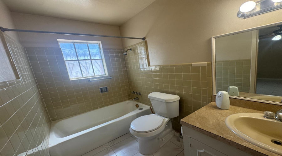 302 Huisache Dr, LAREDO, Texas 78041, 3 Bedrooms Bedrooms, 6 Rooms Rooms,3 BathroomsBathrooms,Residential,For Rent,302 Huisache Dr,20263749