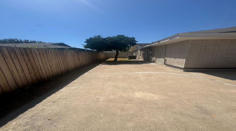302 Huisache Dr, LAREDO, Texas 78041, 3 Bedrooms Bedrooms, 6 Rooms Rooms,3 BathroomsBathrooms,Residential,For Rent,302 Huisache Dr,20263749