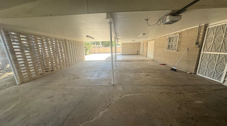 302 Huisache Dr, LAREDO, Texas 78041, 3 Bedrooms Bedrooms, 6 Rooms Rooms,3 BathroomsBathrooms,Residential,For Rent,302 Huisache Dr,20263749