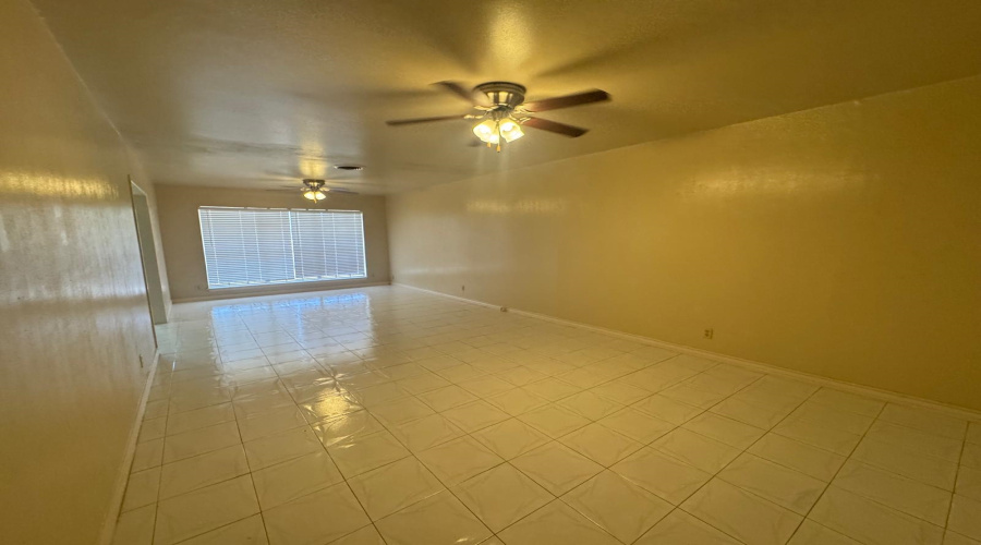 302 Huisache Dr, LAREDO, Texas 78041, 3 Bedrooms Bedrooms, 6 Rooms Rooms,3 BathroomsBathrooms,Residential,For Rent,302 Huisache Dr,20263749
