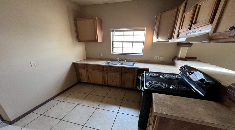 202 Lobo Lp, Laredo, Texas 78045, 2 Bedrooms Bedrooms, 4 Rooms Rooms,1 BathroomBathrooms,Residential,For Rent,202 Lobo Lp,20263752