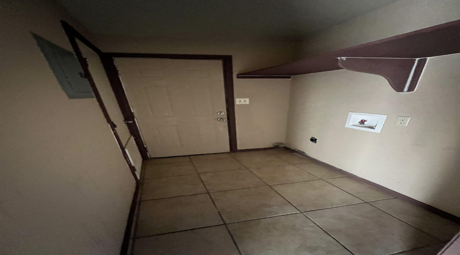 202 Lobo Lp, Laredo, Texas 78045, 2 Bedrooms Bedrooms, 4 Rooms Rooms,1 BathroomBathrooms,Residential,For Rent,202 Lobo Lp,20263752