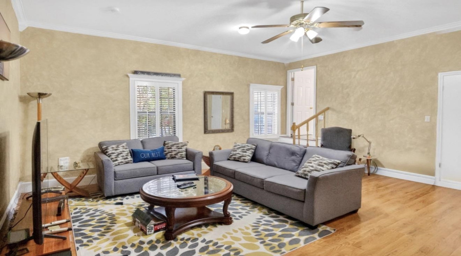 9013 Cliff Dr, Laredo, Texas 78045, 3 Bedrooms Bedrooms, 8 Rooms Rooms,3 BathroomsBathrooms,Residential,For Sale,9013 Cliff Dr,20263757