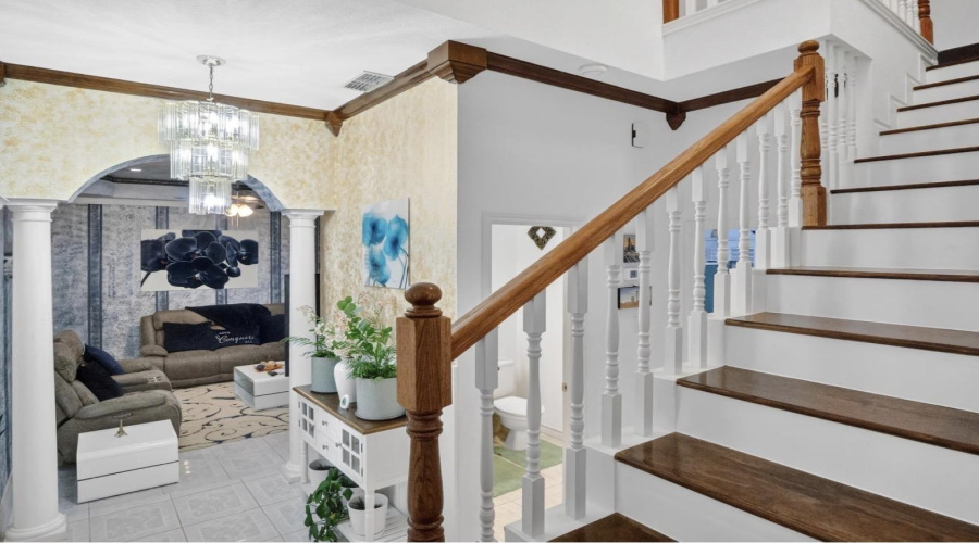 9013 Cliff Dr, Laredo, Texas 78045, 3 Bedrooms Bedrooms, 8 Rooms Rooms,3 BathroomsBathrooms,Residential,For Sale,9013 Cliff Dr,20263757