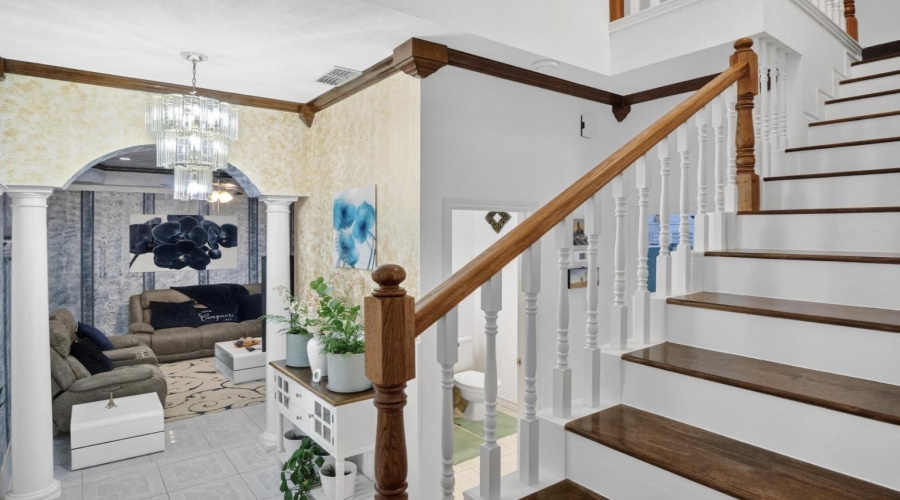 9013 Cliff Dr, Laredo, Texas 78045, 3 Bedrooms Bedrooms, 8 Rooms Rooms,3 BathroomsBathrooms,Residential,For Sale,9013 Cliff Dr,20263757
