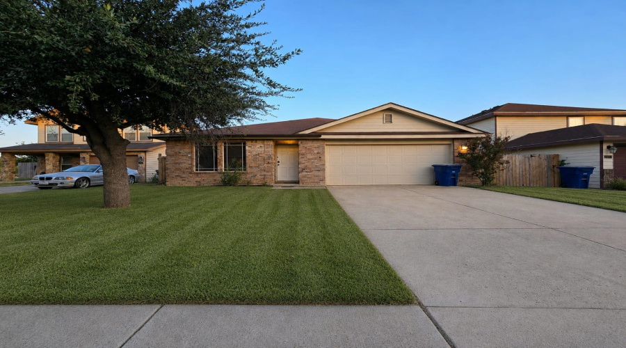 1823 Mustang Island Dr, LAREDO, Texas 78045, 3 Bedrooms Bedrooms, 5 Rooms Rooms,2 BathroomsBathrooms,Residential,For Sale,1823 Mustang Island Dr,20263758