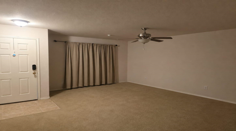 1823 Mustang Island Dr, LAREDO, Texas 78045, 3 Bedrooms Bedrooms, 5 Rooms Rooms,2 BathroomsBathrooms,Residential,For Sale,1823 Mustang Island Dr,20263758