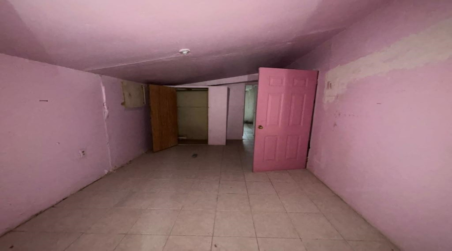 511 Rosales, El Cenizo, Texas 78046, 3 Bedrooms Bedrooms, 5 Rooms Rooms,2 BathroomsBathrooms,Residential,For Sale,511 Rosales,20263759