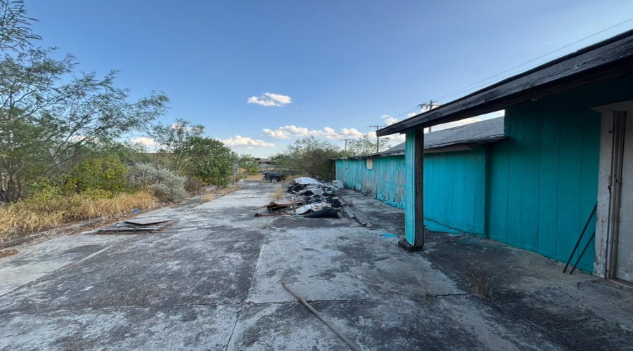 511 Rosales, El Cenizo, Texas 78046, 3 Bedrooms Bedrooms, 5 Rooms Rooms,2 BathroomsBathrooms,Residential,For Sale,511 Rosales,20263759