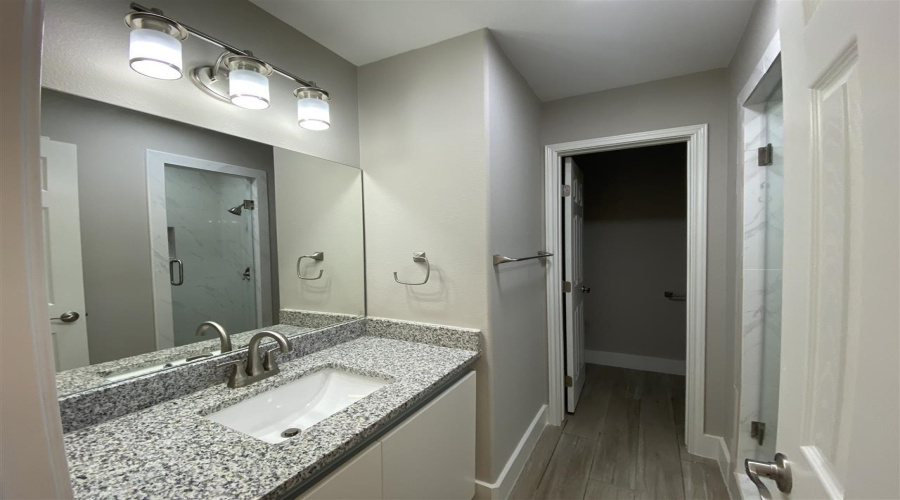 8218 Casa Verde Rd, Laredo, Texas 78041-2149, 2 Bedrooms Bedrooms, 3 Rooms Rooms,1 BathroomBathrooms,Residential,For Rent,8218 Casa Verde Rd,20263762