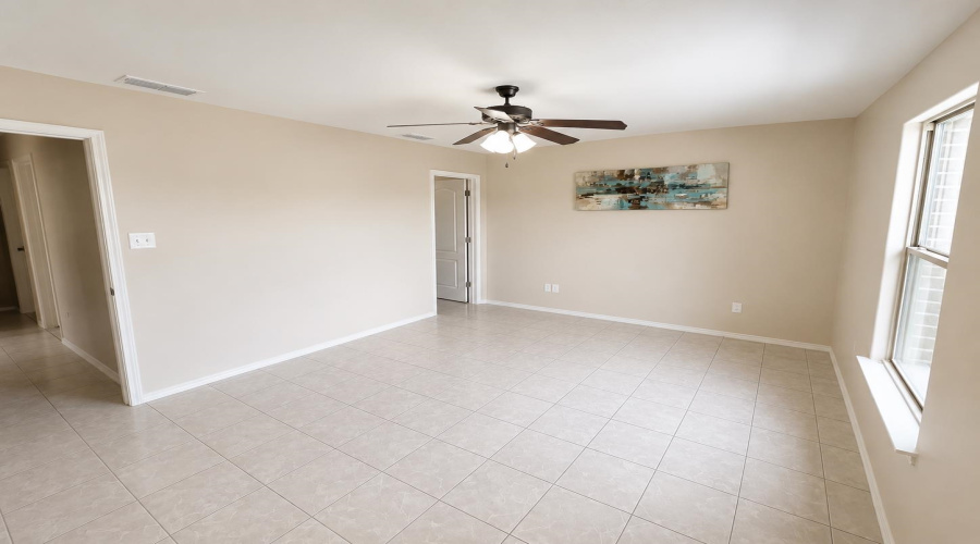 4402 Peacock St., Laredo, Texas 78045, 4 Bedrooms Bedrooms, 6 Rooms Rooms,2 BathroomsBathrooms,Residential,For Sale,4402 Peacock St.,20263763