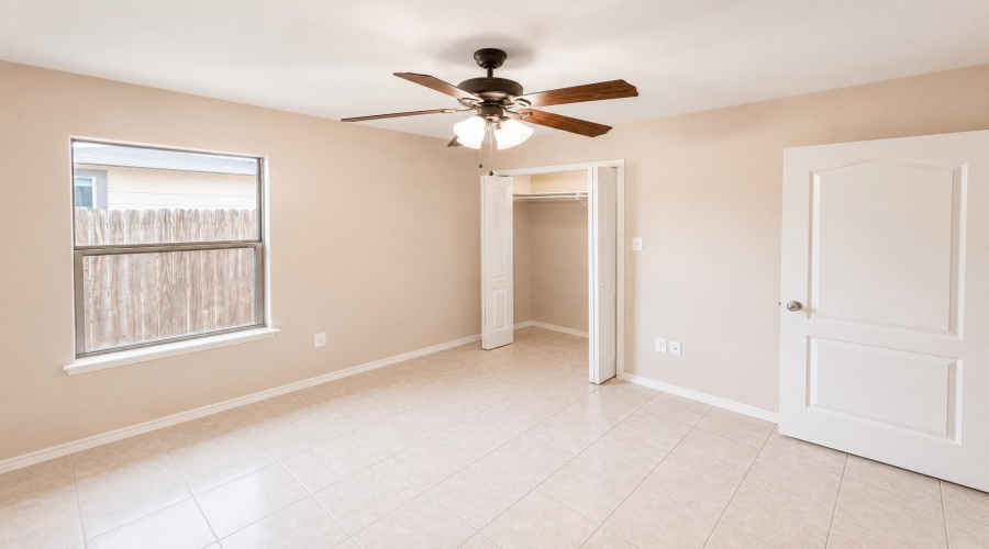 4402 Peacock St., Laredo, Texas 78045, 4 Bedrooms Bedrooms, 6 Rooms Rooms,2 BathroomsBathrooms,Residential,For Sale,4402 Peacock St.,20263763